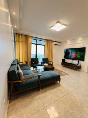 Cozy 3 Bedroom Apartment